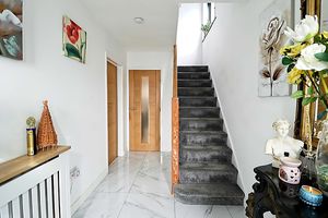 Entrance Hallway- click for photo gallery